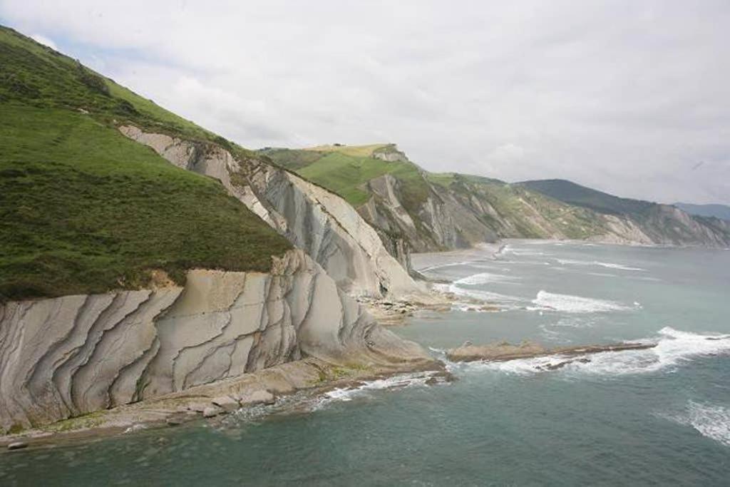 2 Habit, Sala, Terraza, Jardin, Parking Gratis Apartment Zumaia Exterior photo